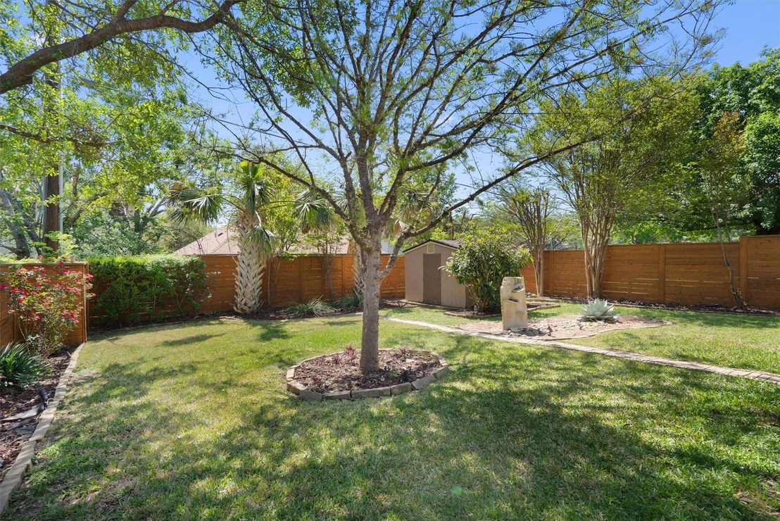 Photo of 15701 Ecorio DR