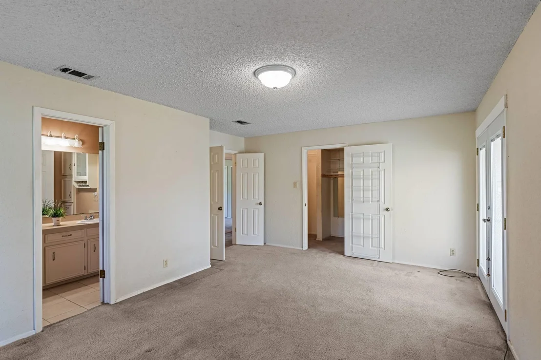 Photo of 1700 Walsh DR