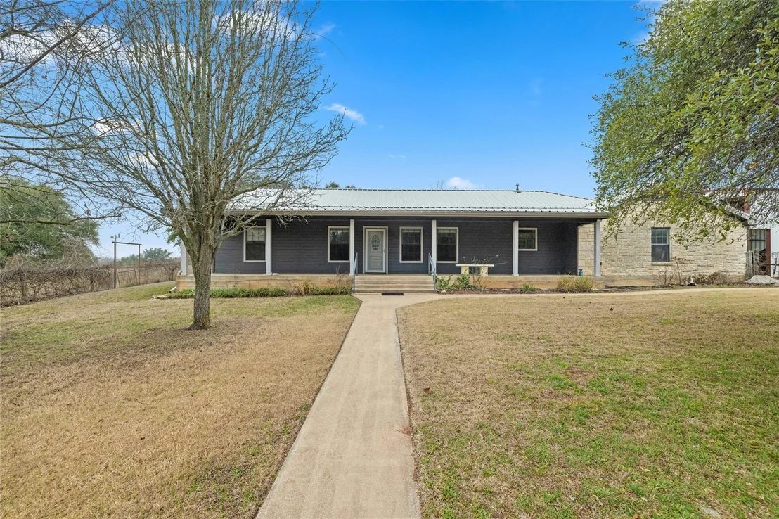 Photo of 1336 S Fm 1174