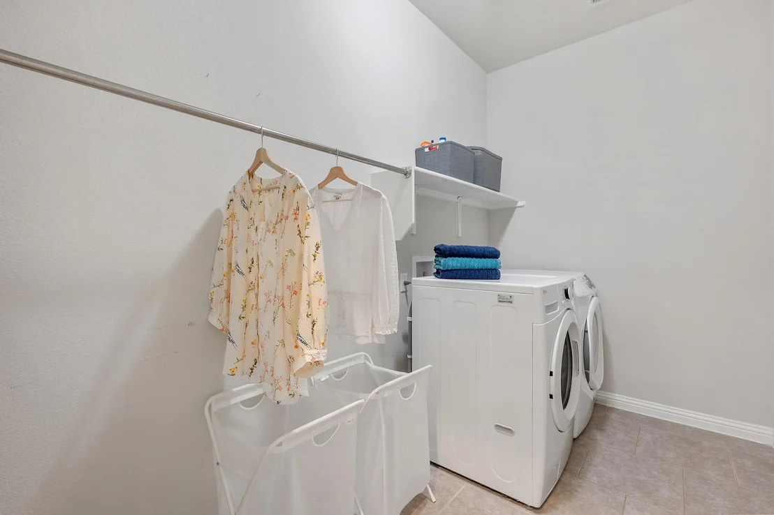 Photo of 2417 Maxwell DR