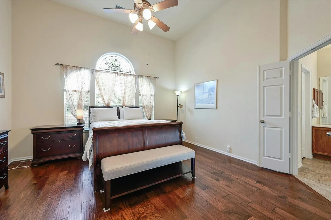 Photo of 204 Saddleback RD