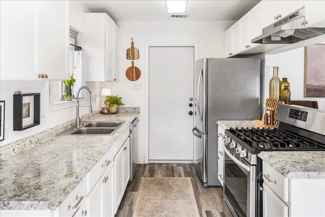 Photo of 2111 Elder PL
