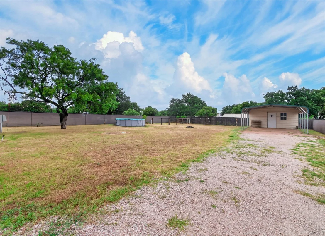 Photo of 1106 Hi Line DR