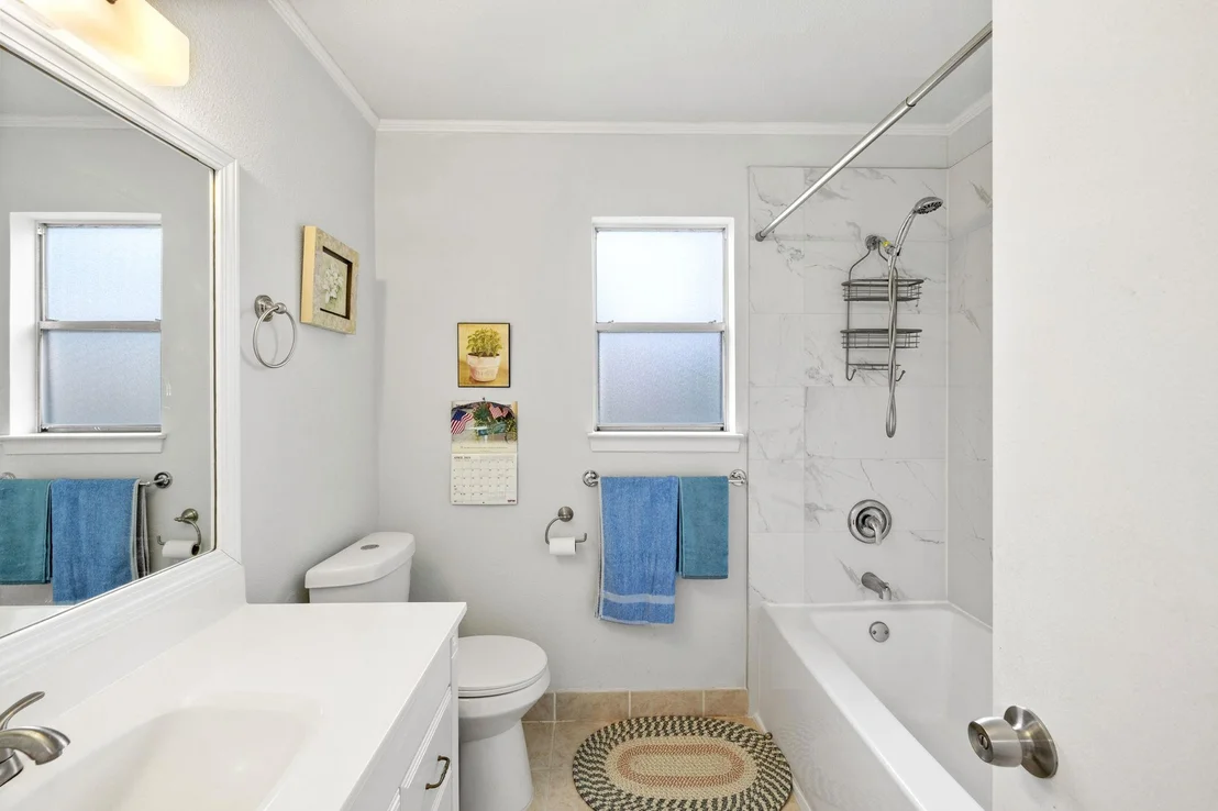 Photo of 607 Elderberry CV