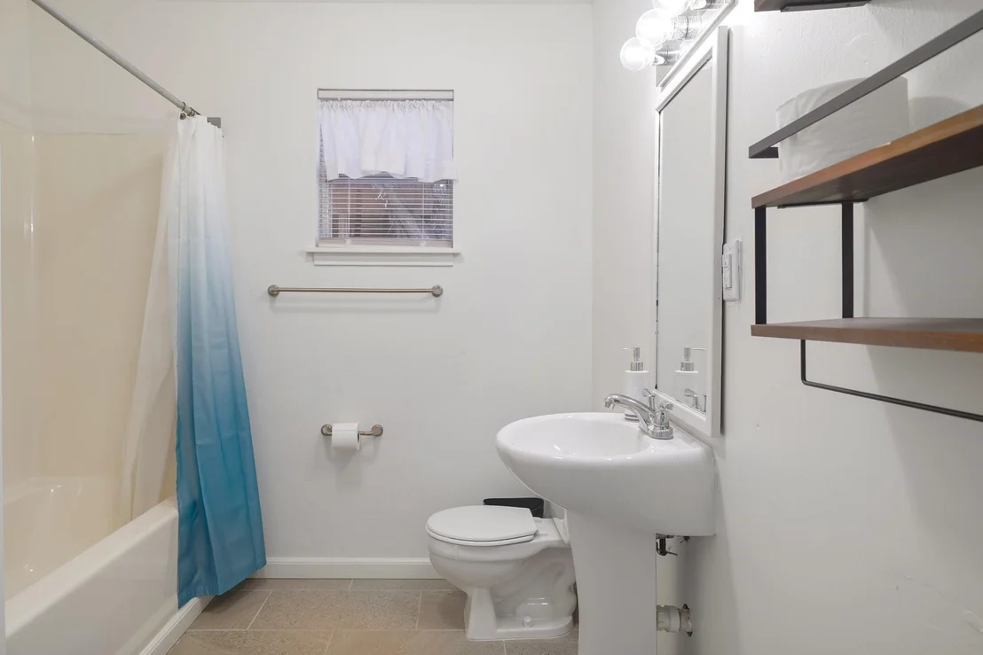 Photo of 252 Yates RD