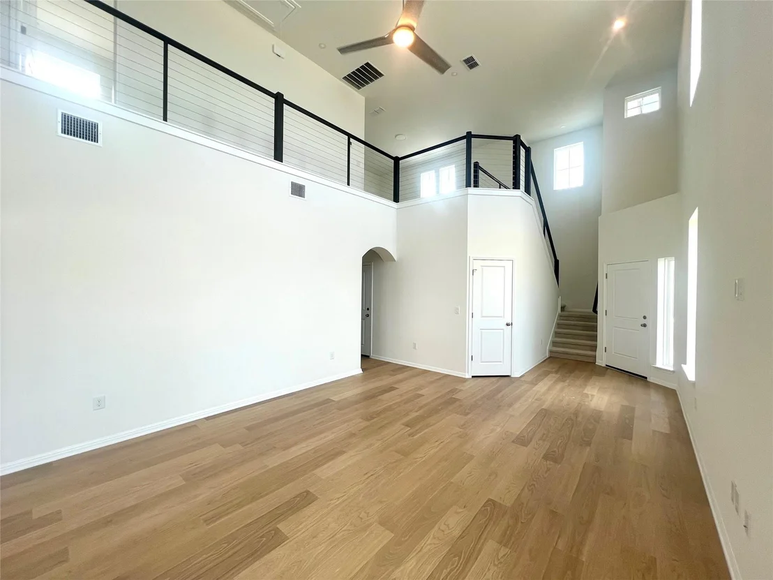 Photo of 343 Young ST