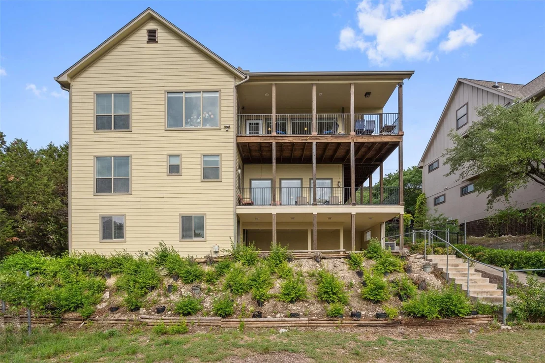 Photo of 11102 Hill Dr