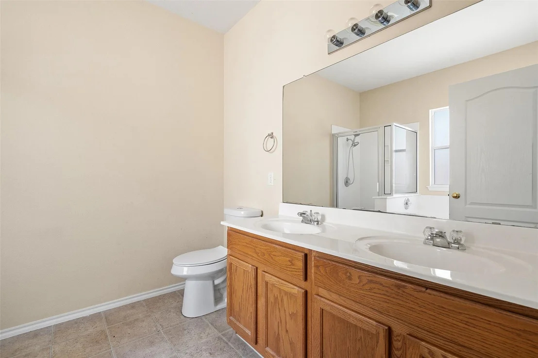 Photo of 133 Trinity DR