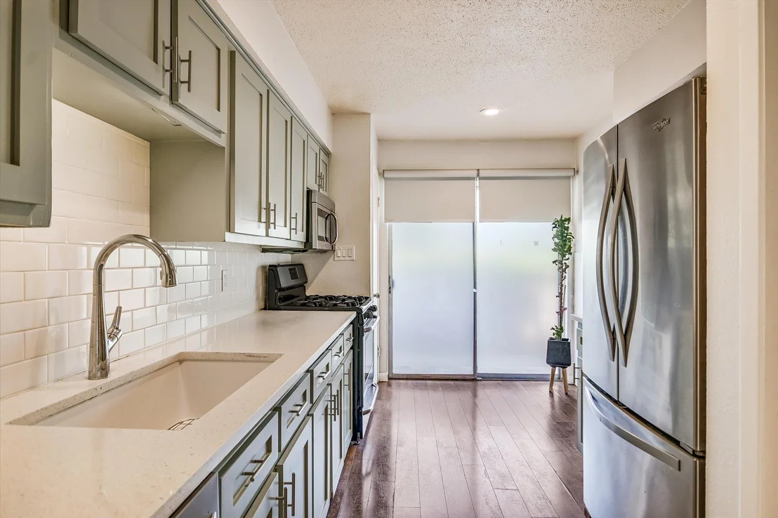 Photo of Unit 32 at 2425 Ashdale DR