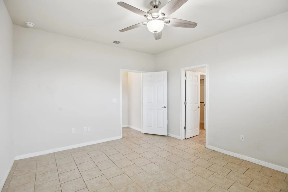 Photo of 176 Mayney LN