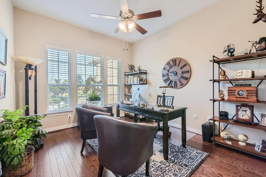 Photo of 491 Betony LOOP