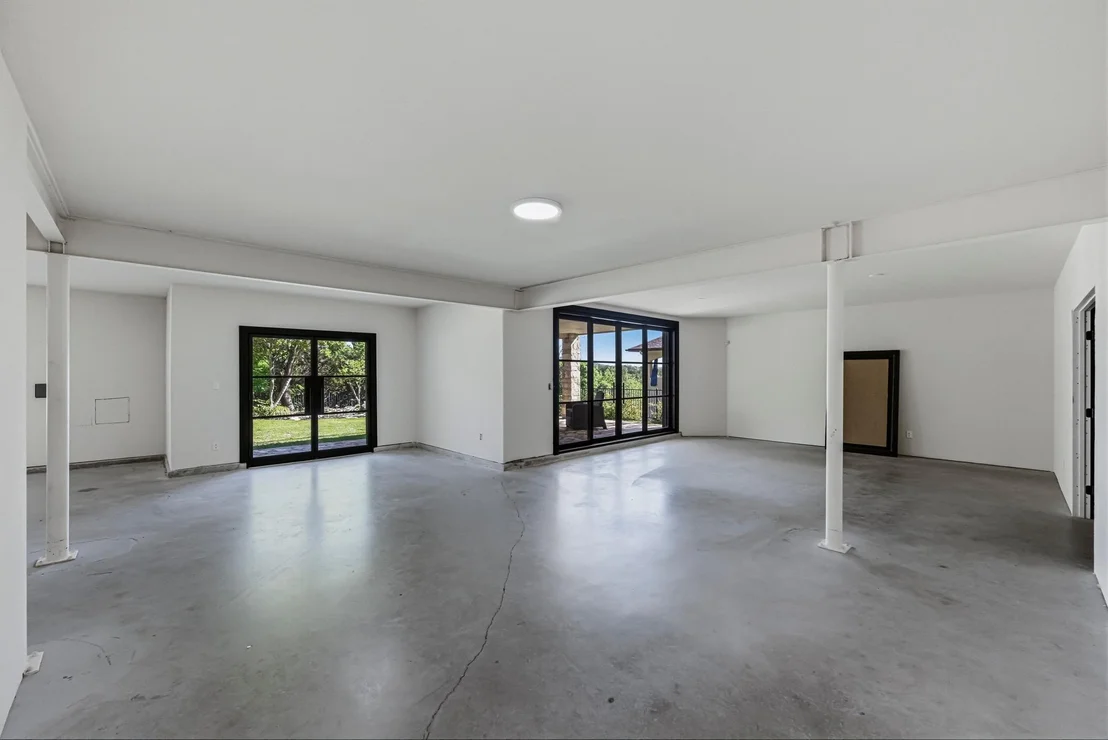 Photo of 115 Burgess LN