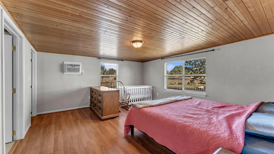 Photo of 1415 Bee LN