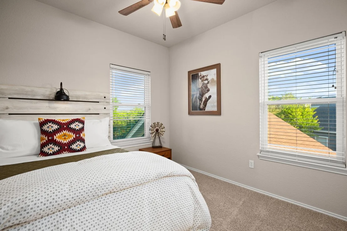 Photo of 2534 Georgian DR
