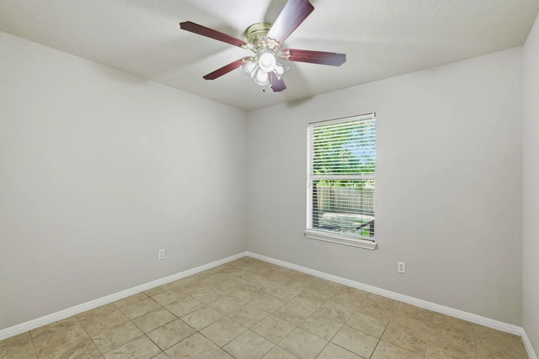 Photo of 3405 Crystal CIR
