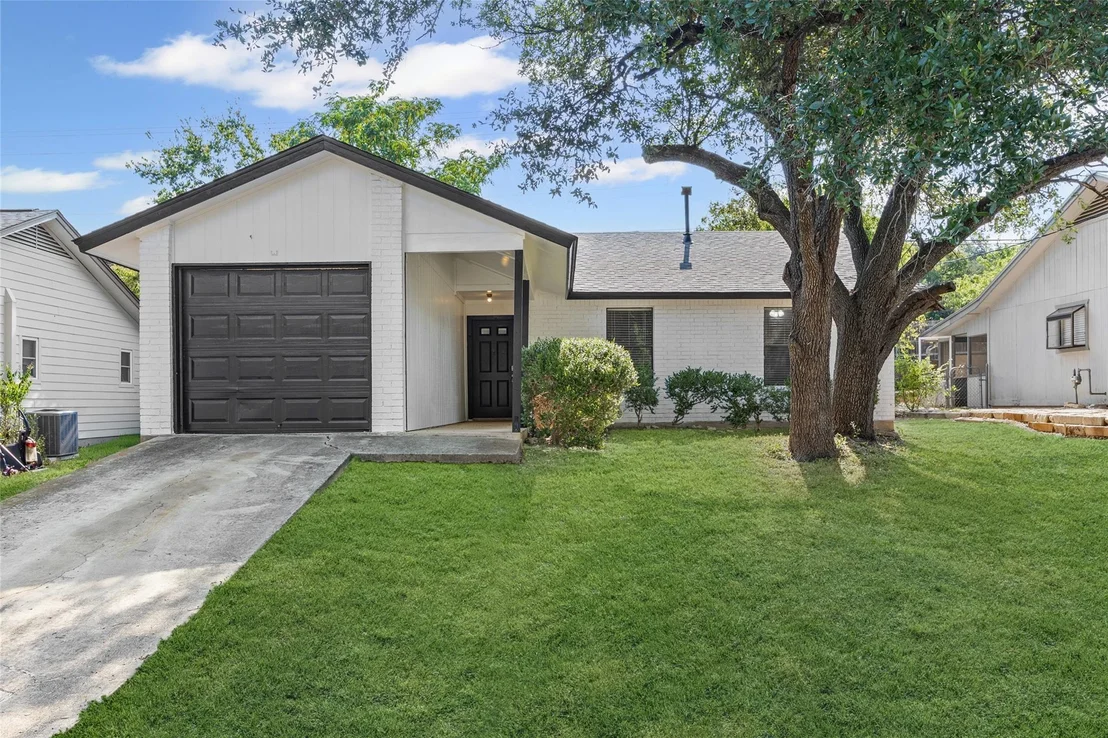 Photo of 1919 Castle Gate CIR