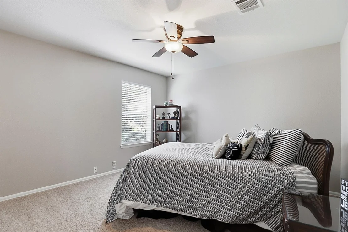 Photo of 353 King Elder LN