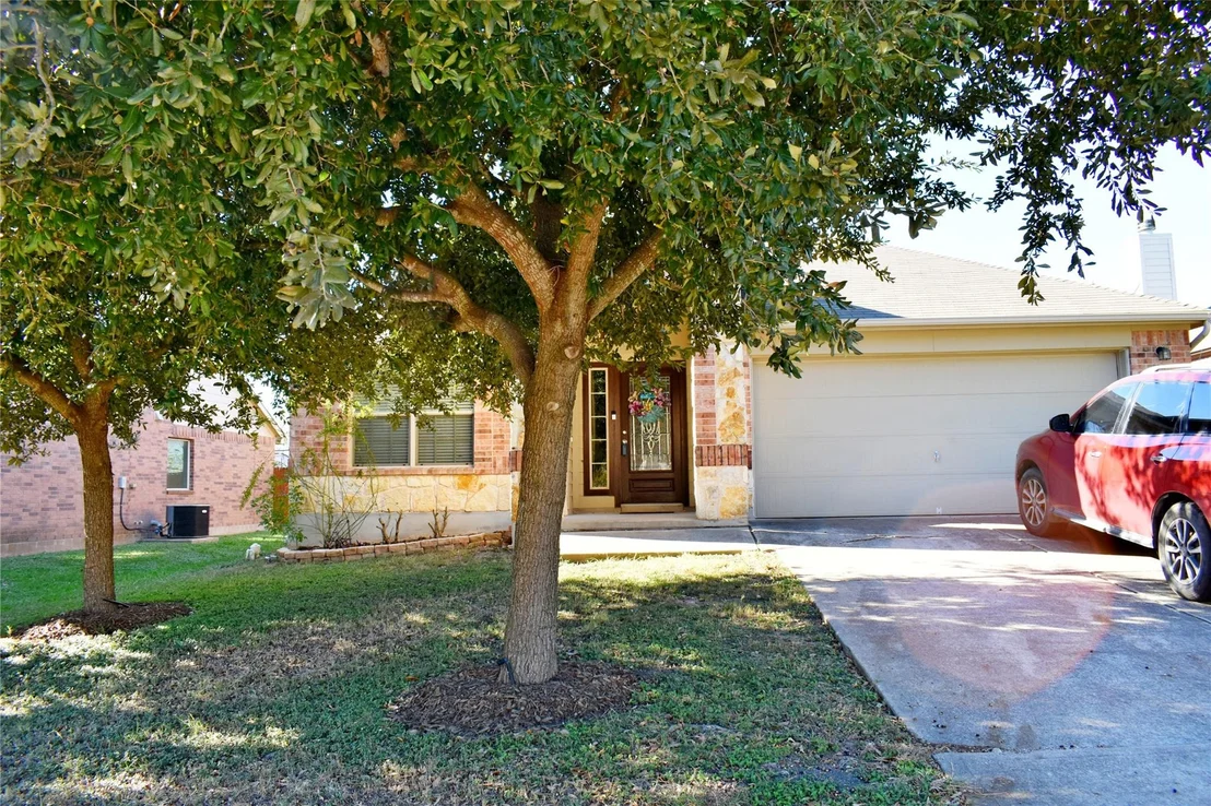 Photo of 217 Coral Stone TRL