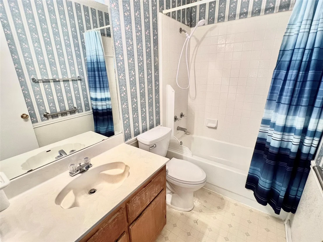 Photo of 105 Lariat CIR