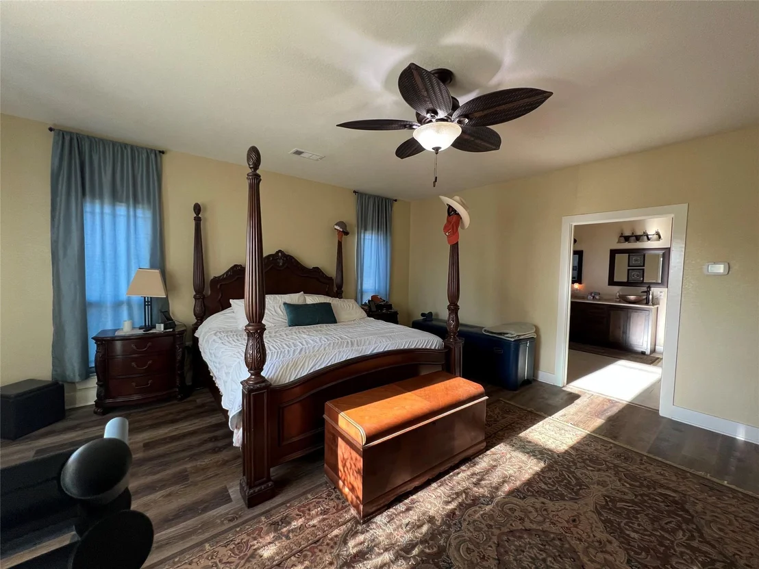 Photo of 4601 County Road 202