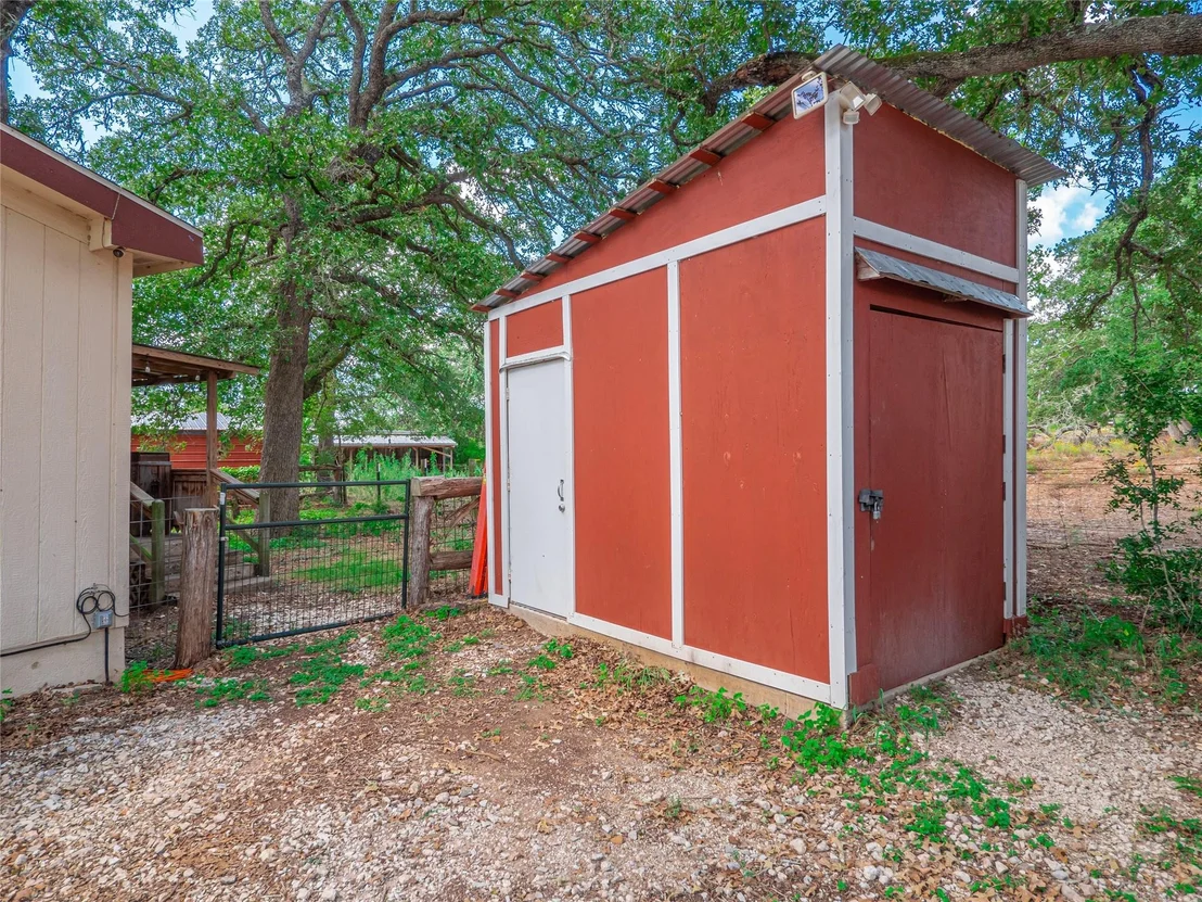 Photo of 180 Powell RD