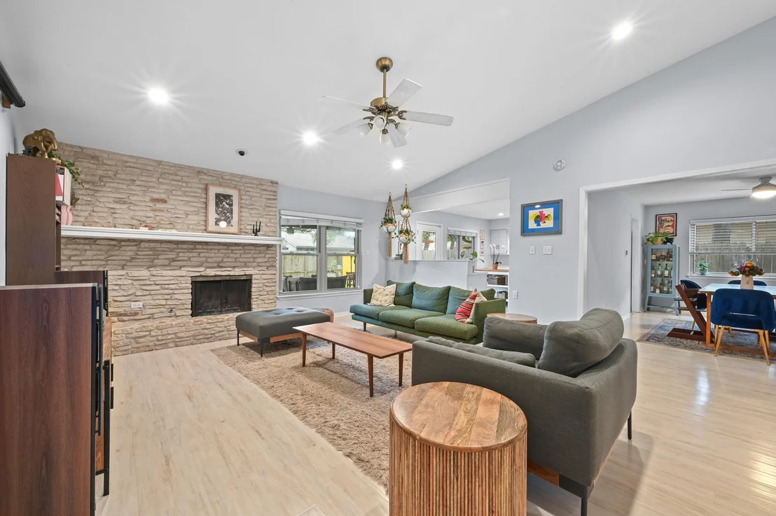 Photo of 2509 Redleaf LN