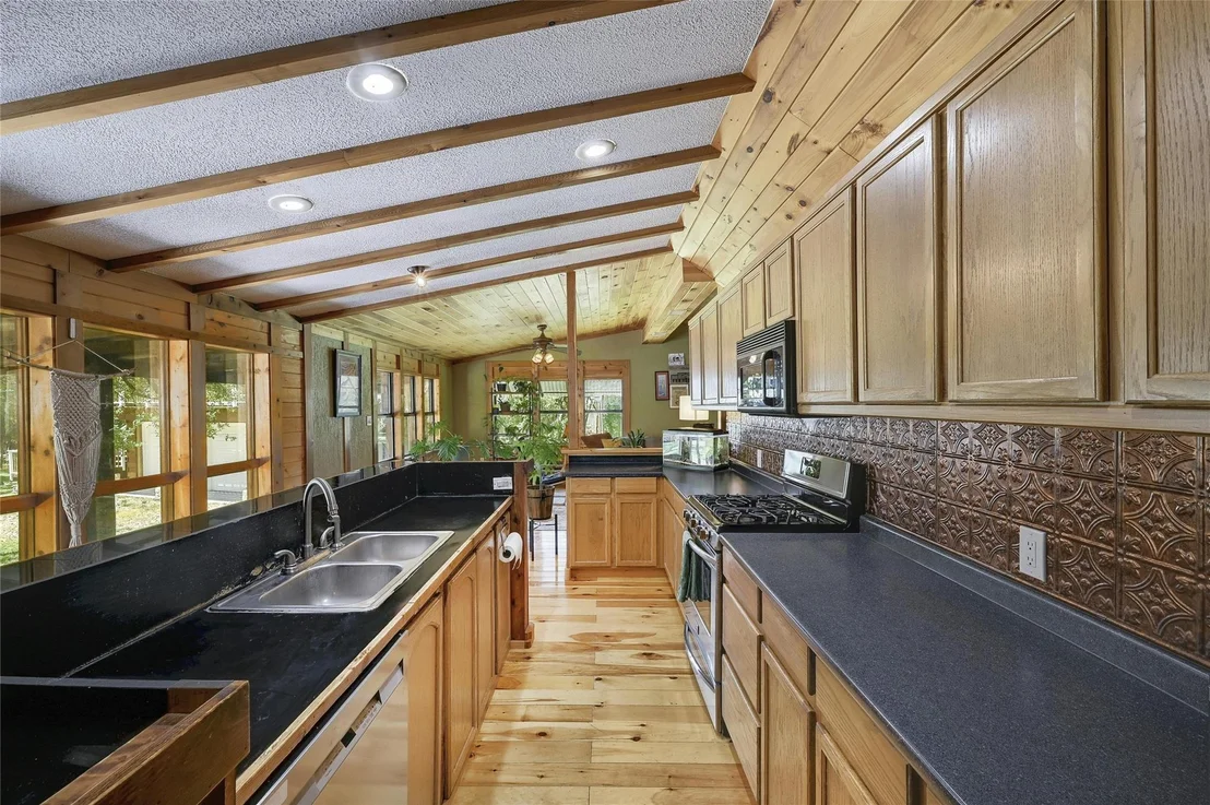Photo of 1255 Rolling Oaks DR