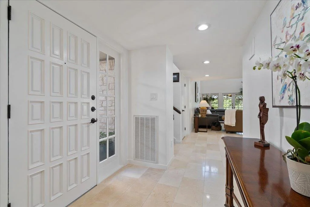 Photo of 110 West Eagle DR