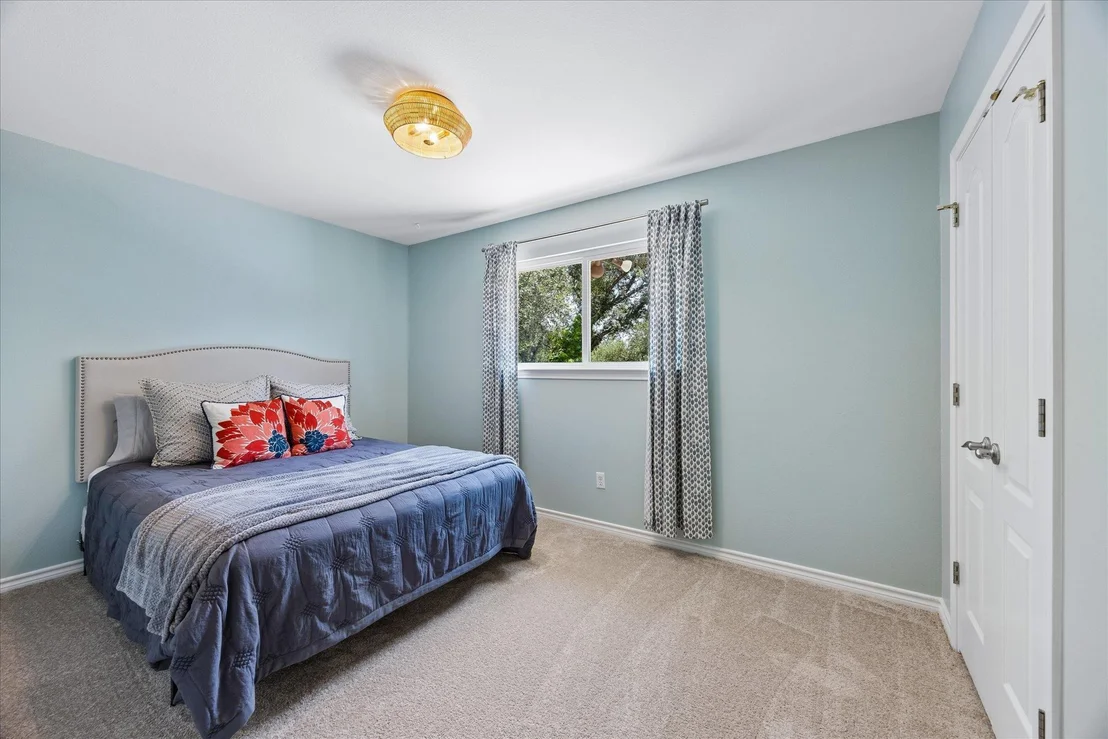Photo of 15103 Sun Bird LN