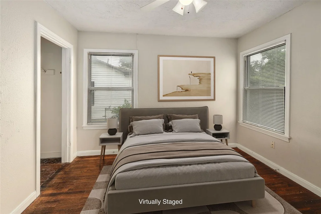 Photo of 4701 Leslie Ave