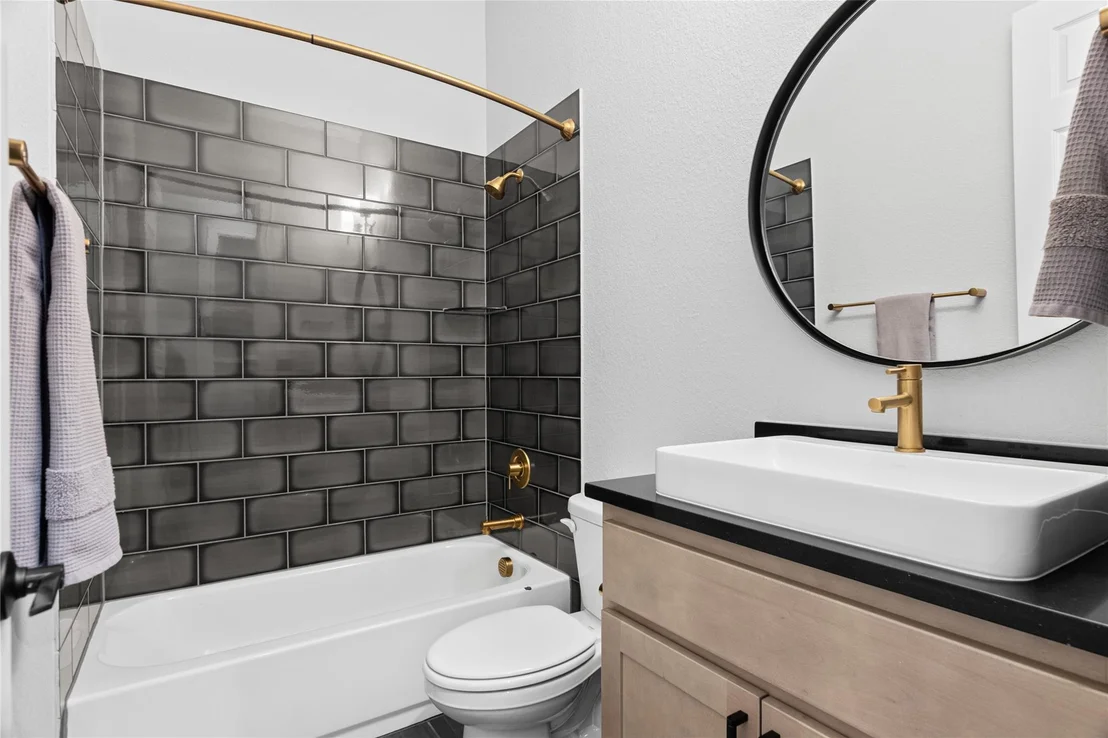 Photo of 313 Starfire DR