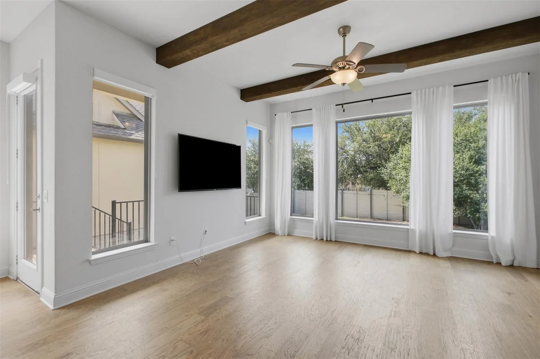 Photo of 213 Diamondback DR
