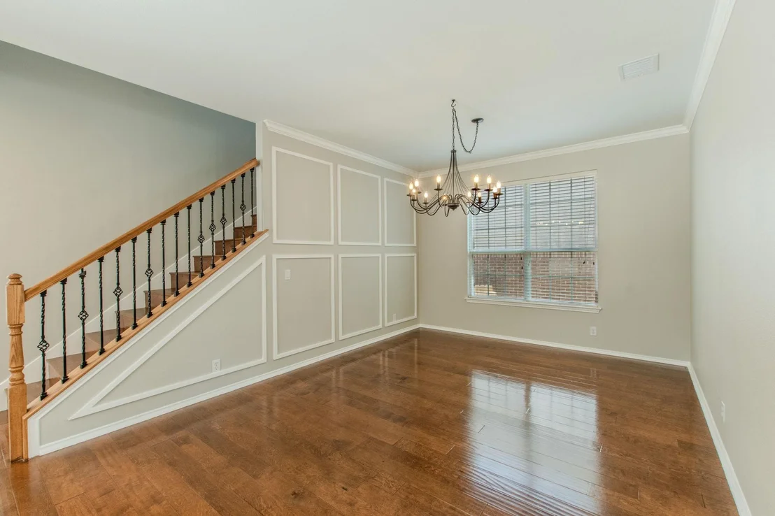 Photo of 3988 Lord Byron CIR