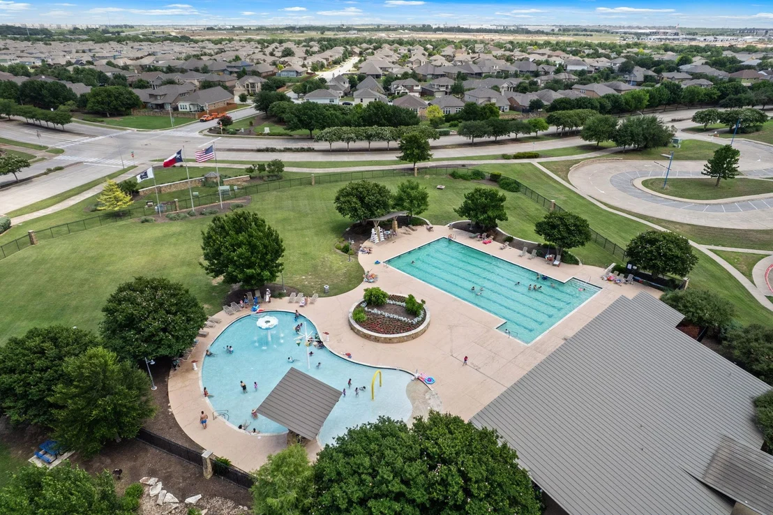 Photo of 204 Lacey Oak LOOP