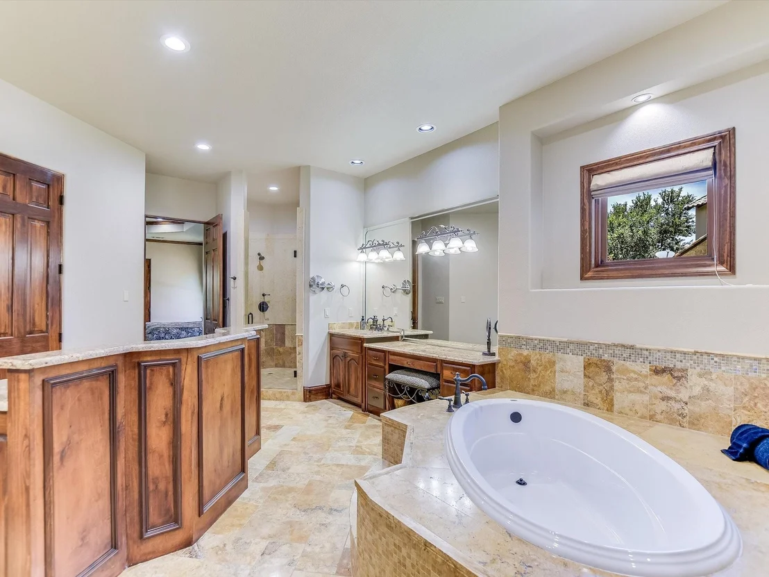 Photo of 6000 Lantern View DR