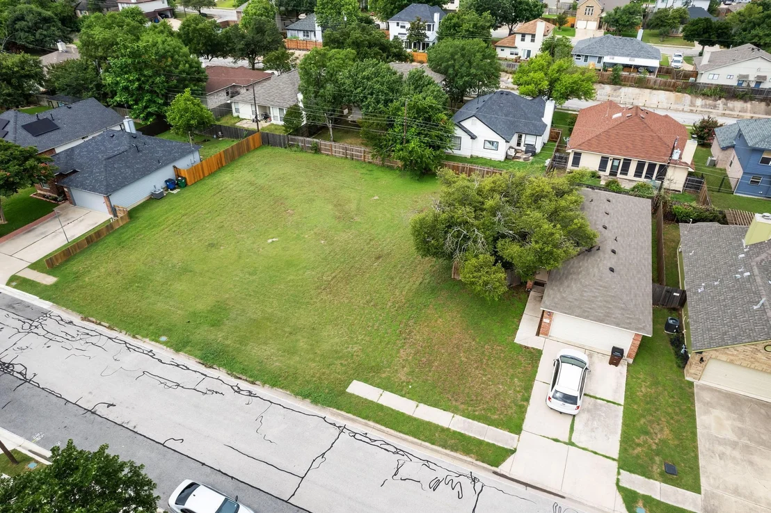 Photo of 1602 Cindy CT