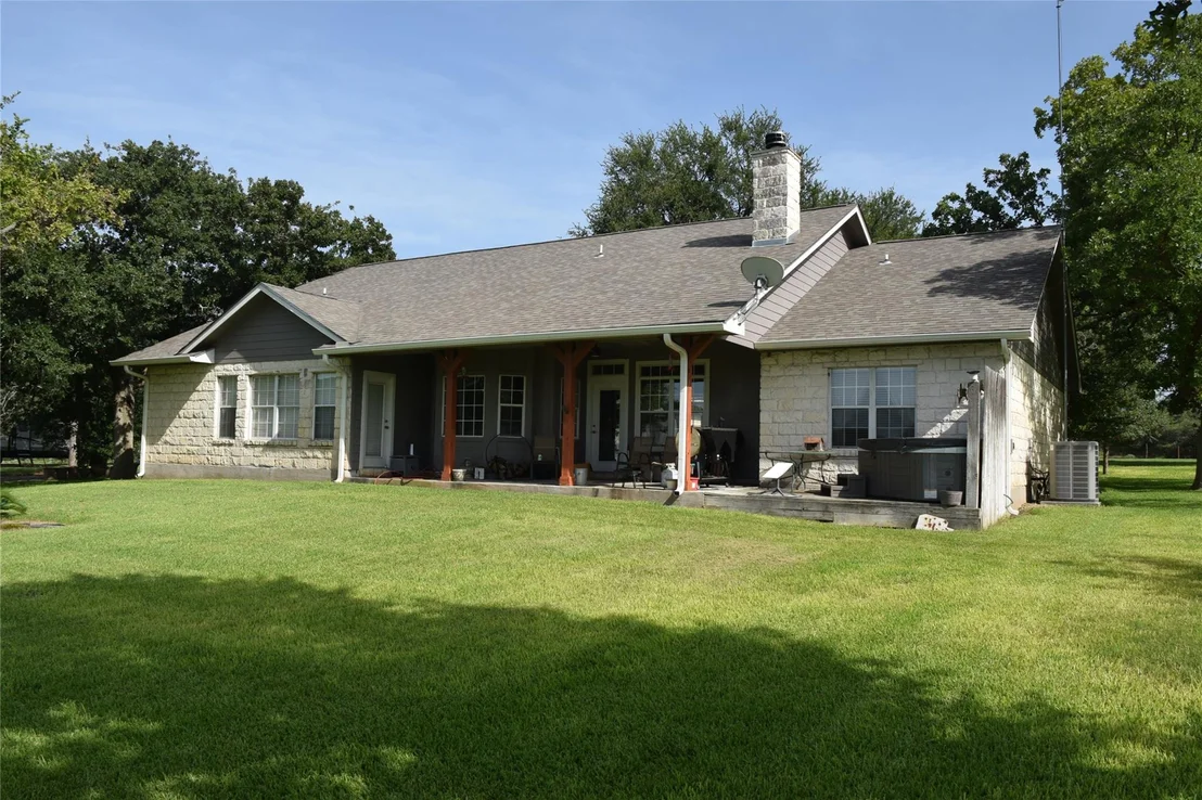 Photo of 2116 County Road 403