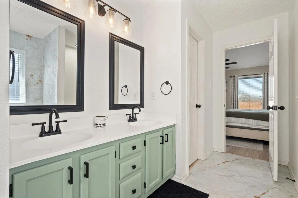 Photo of 1506 Clearview LOOP