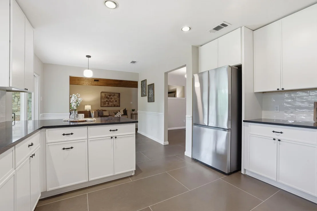 Photo of 9907 Oak Hollow DR