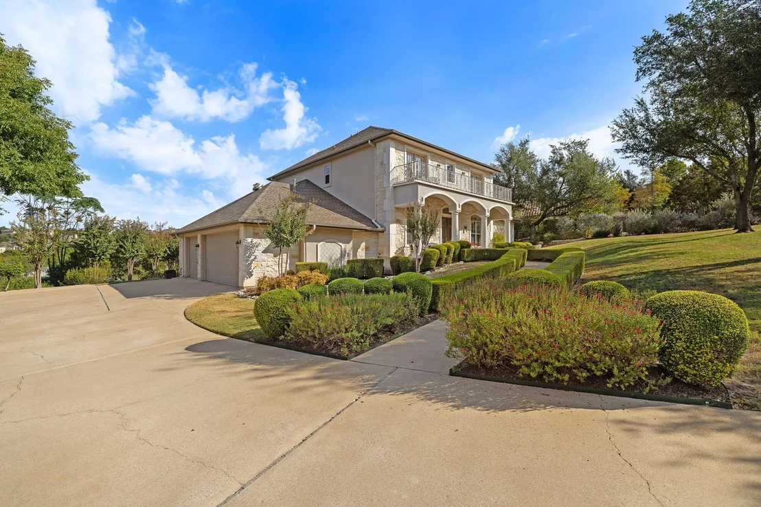 Photo of 3322 Far View DR