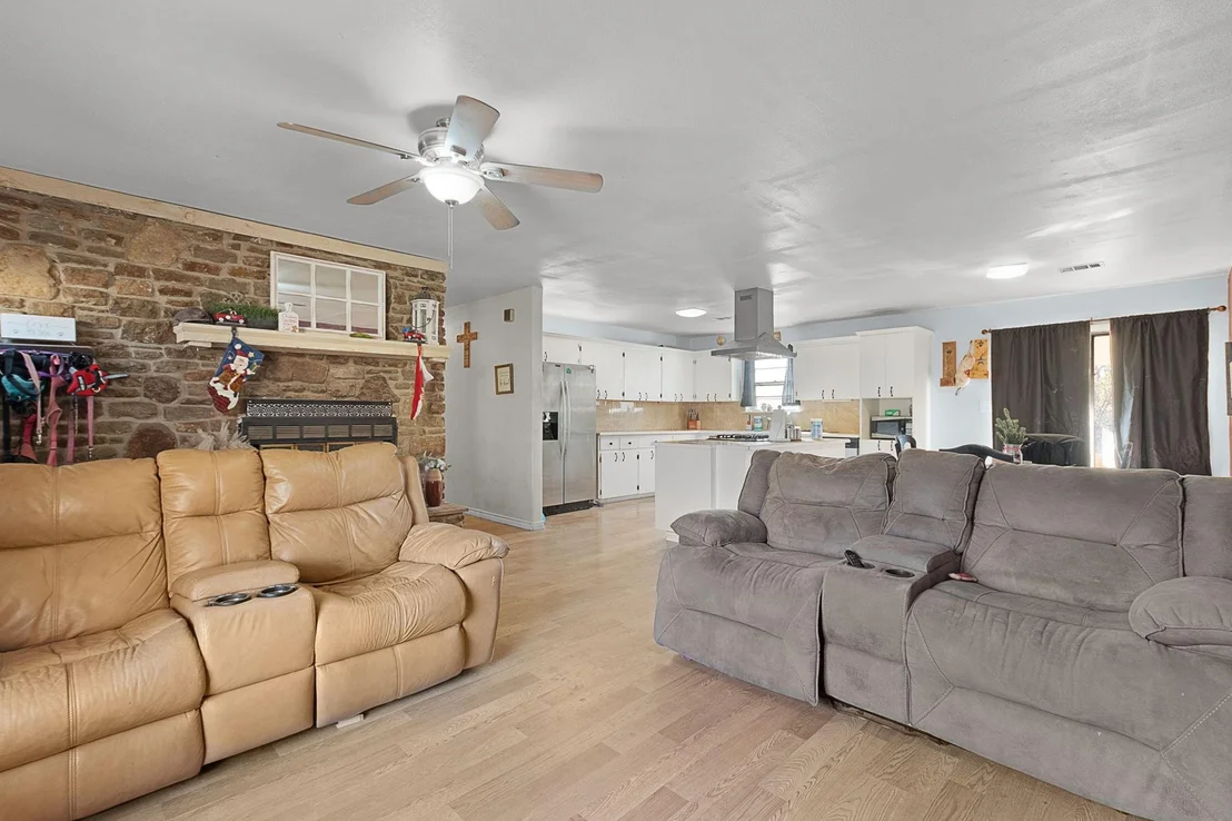 Photo of 302 Amy ST