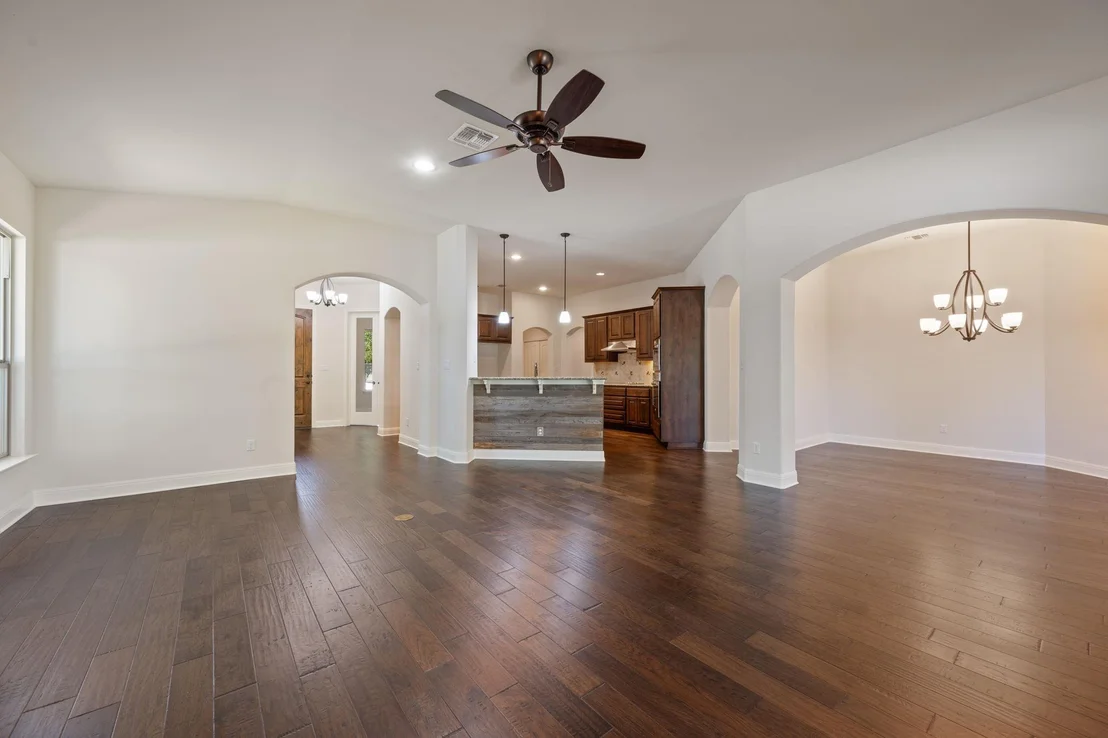 Photo of 102 Cedar Glen CV