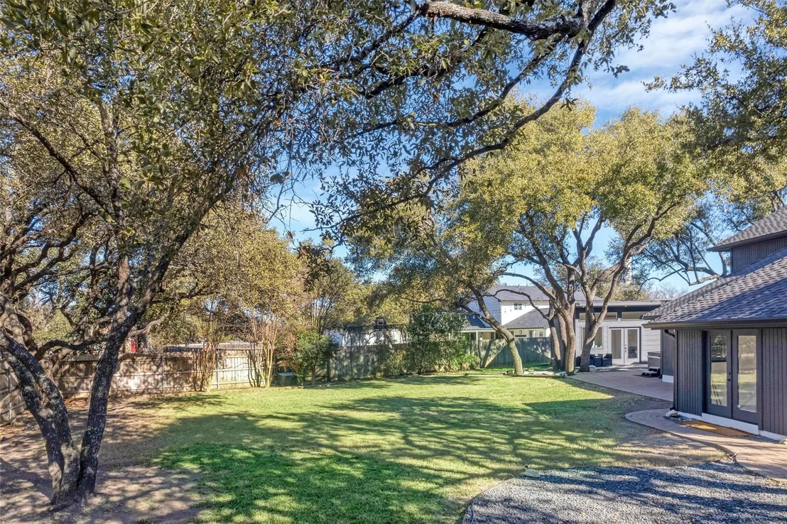 Photo of 3104 Oak Bend DR