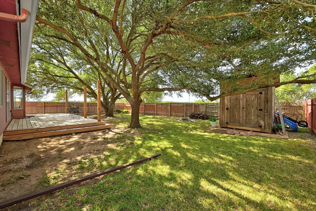 Photo of 630 Masonwood DR
