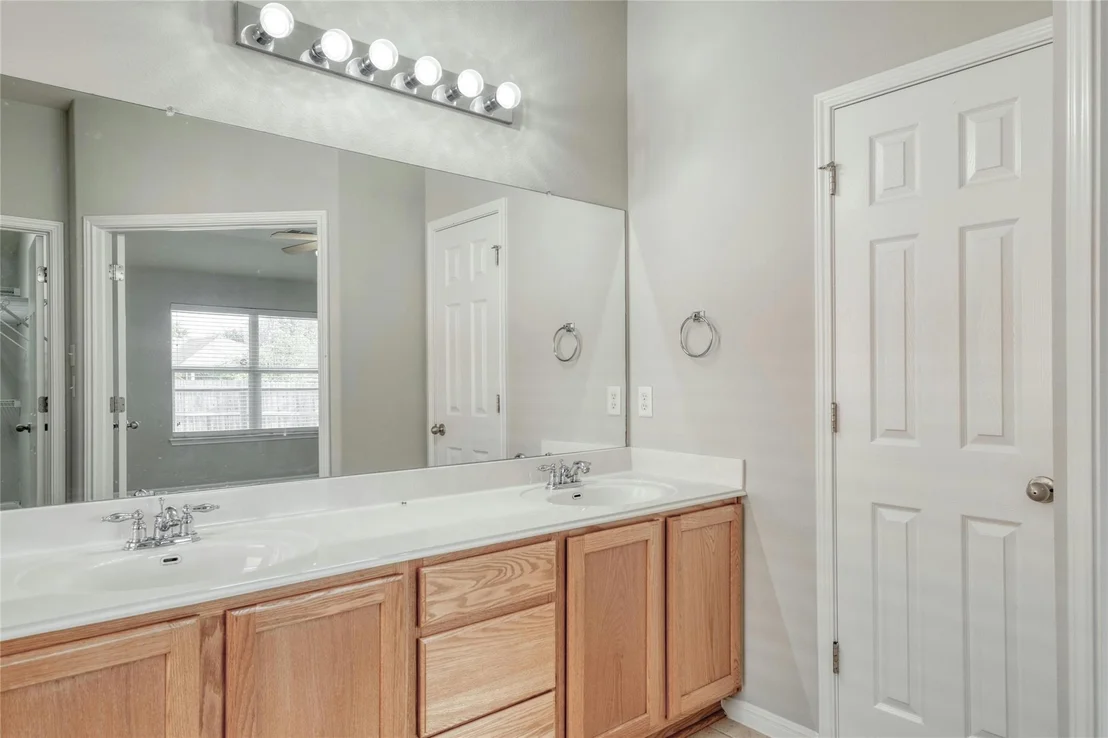 Photo of 18616 Blue Pond DR