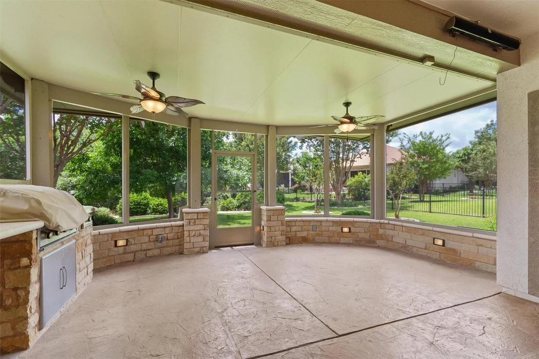 Photo of 106 Angelina CV
