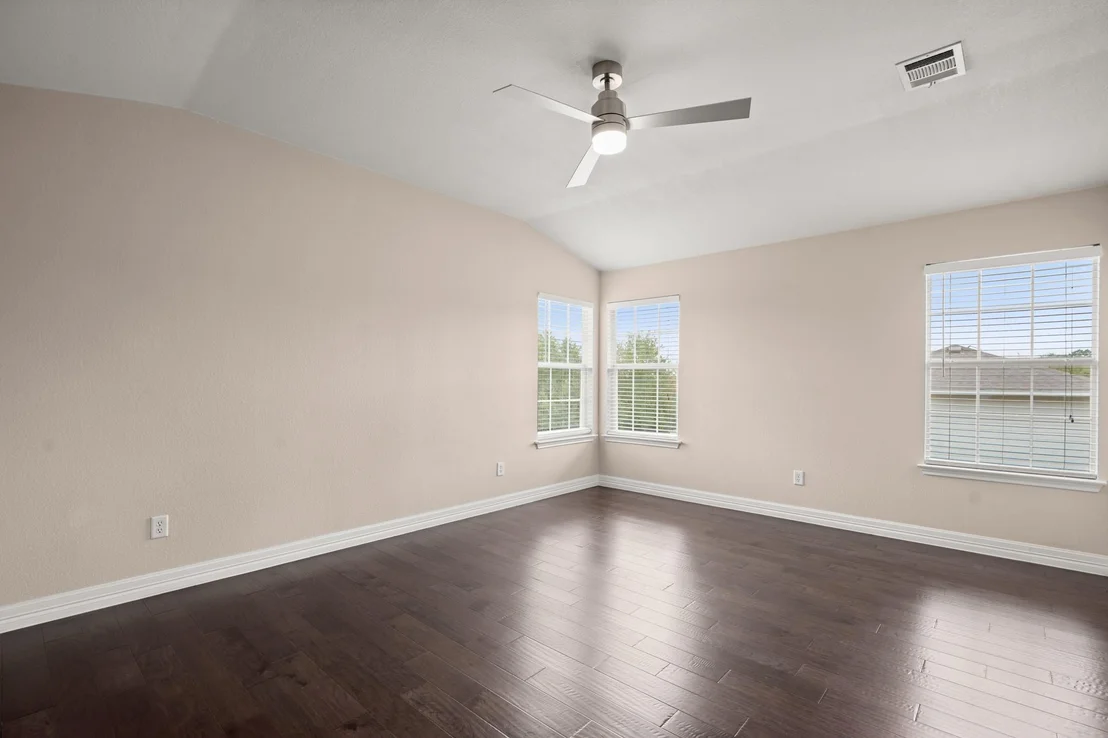 Photo of 9321 Queens Park CV