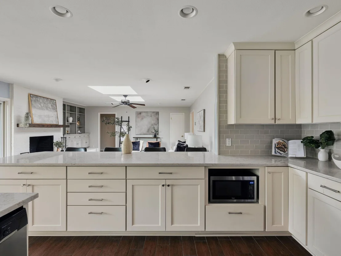 Photo of 7601 Parkview CIR
