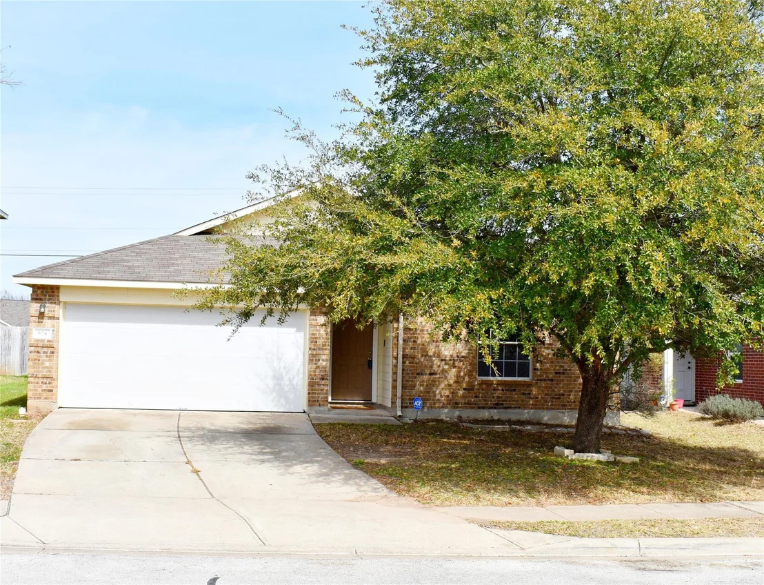 Photo of 804 Lavaca LOOP