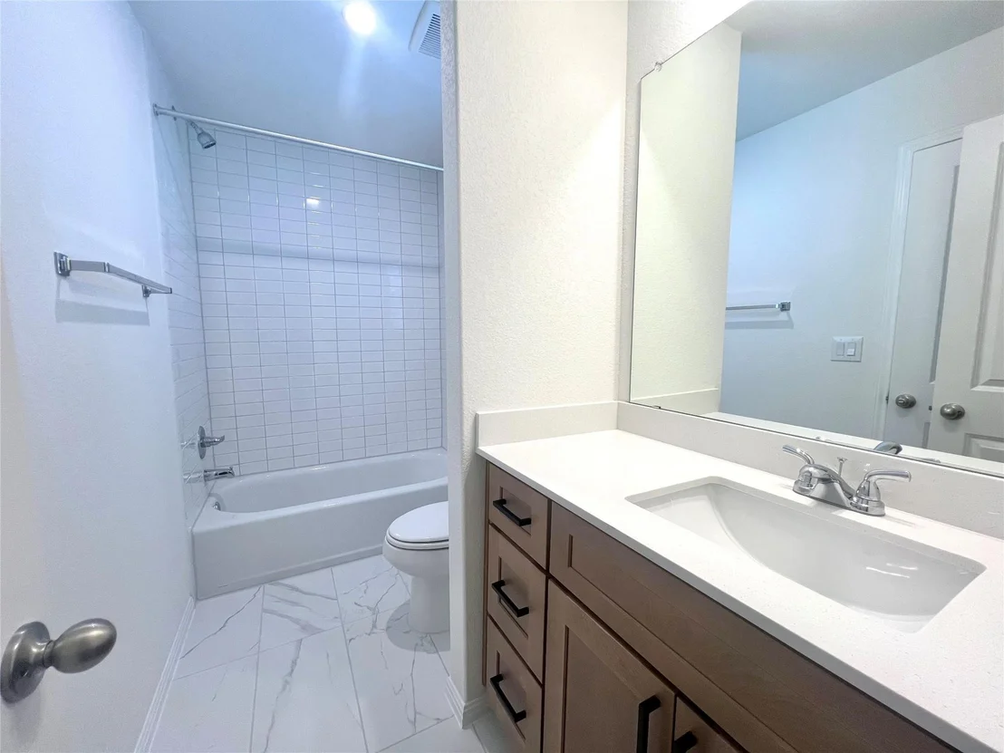 Photo of 310 Young ST